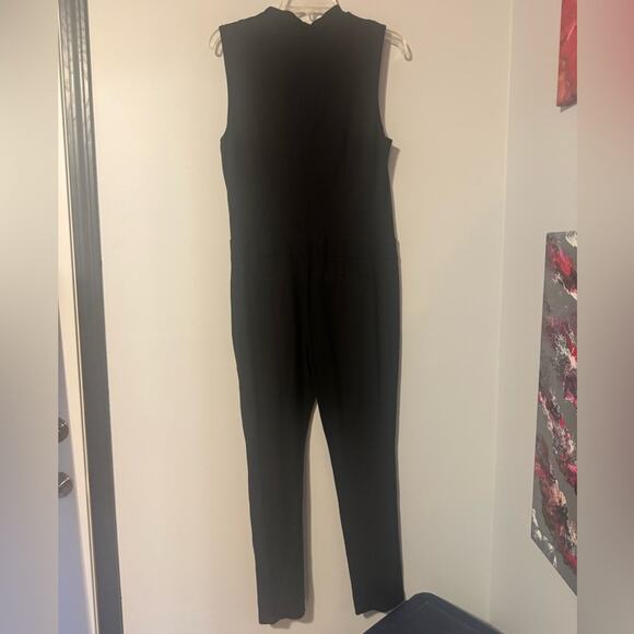 Bebe Black Sleeveless Zip Front Jumpsuit size large - Picture 9 of 11